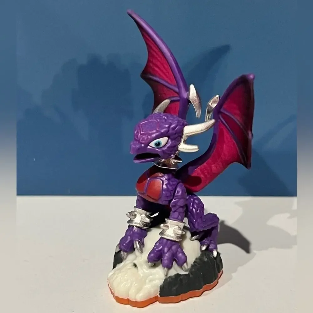 Skylanders Cynder Figure - Skylanders Gaints - Series 2